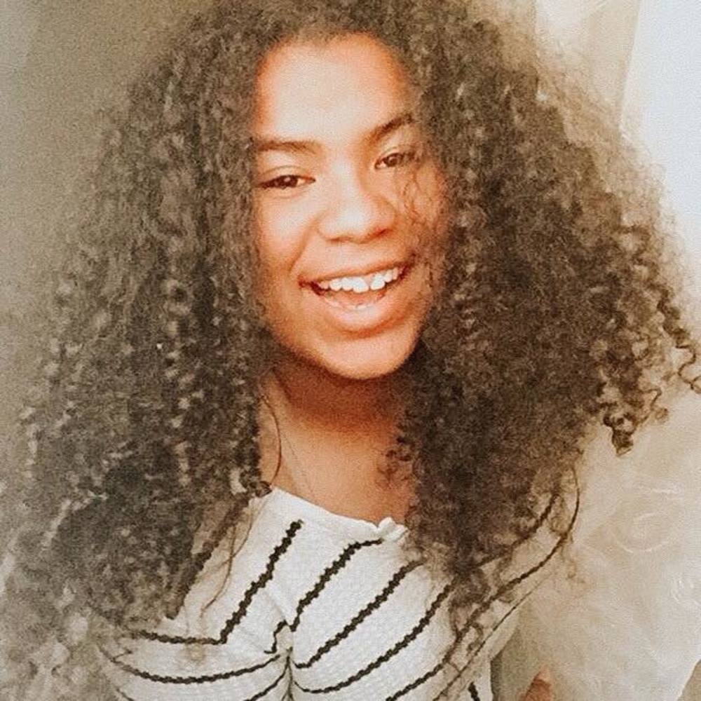 Meet your Posher, Kendra